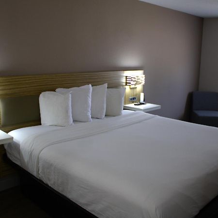 Baymont Inn & Suites By Wyndham San Marcos Esterno foto