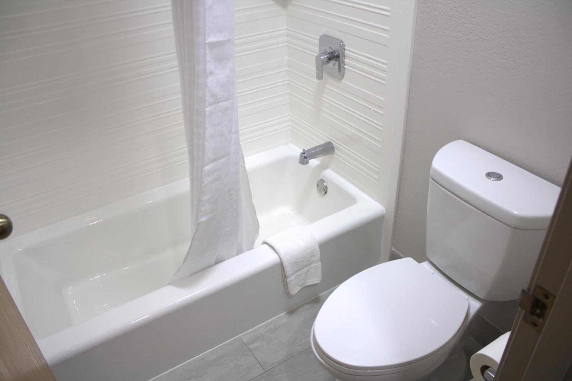 Baymont Inn & Suites By Wyndham San Marcos Esterno foto
