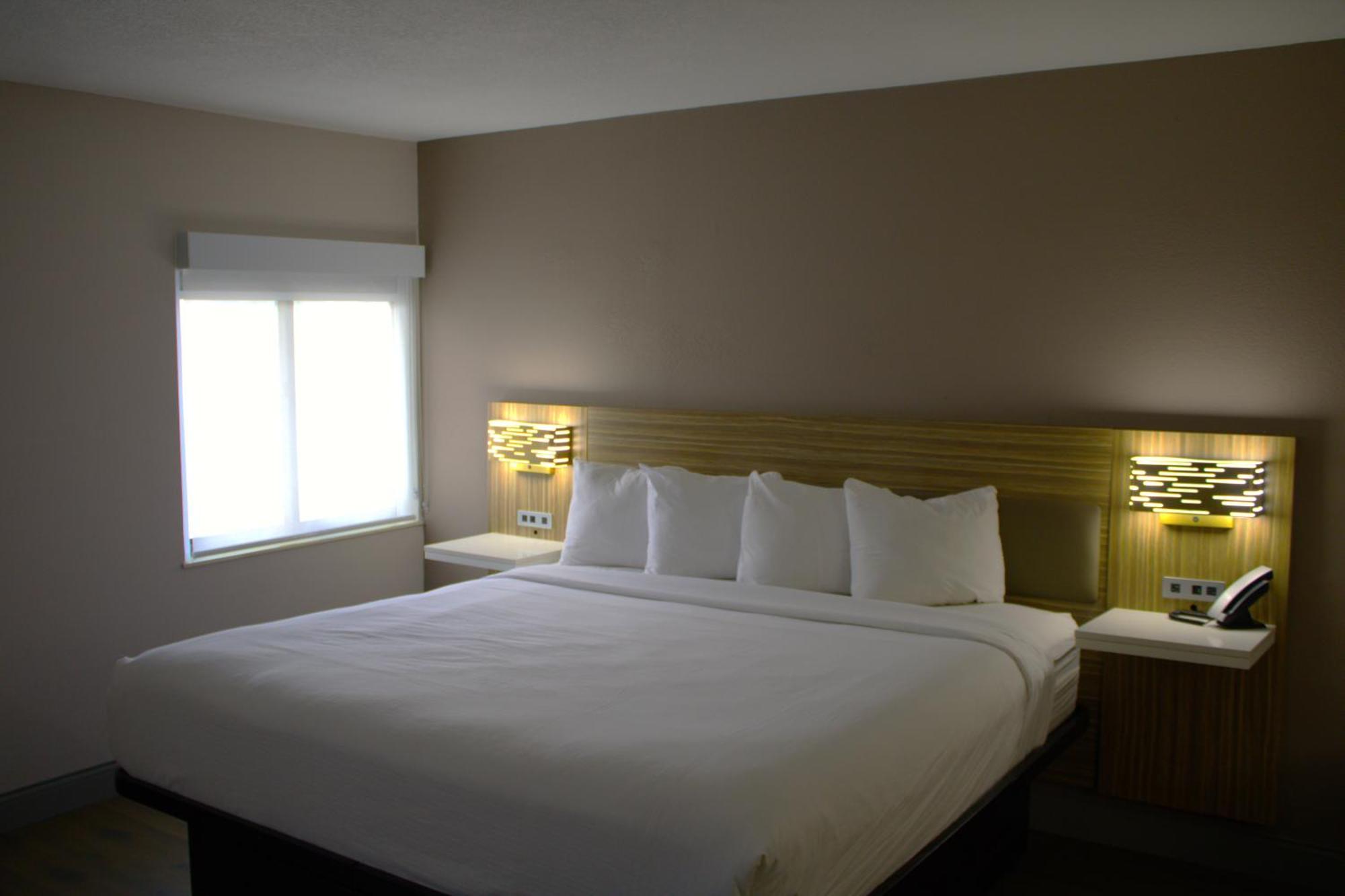 Baymont Inn & Suites By Wyndham San Marcos Esterno foto